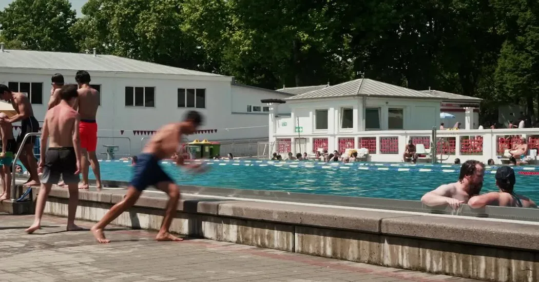An insider guide to 6 of the most beautiful public swimming pools in Vienna